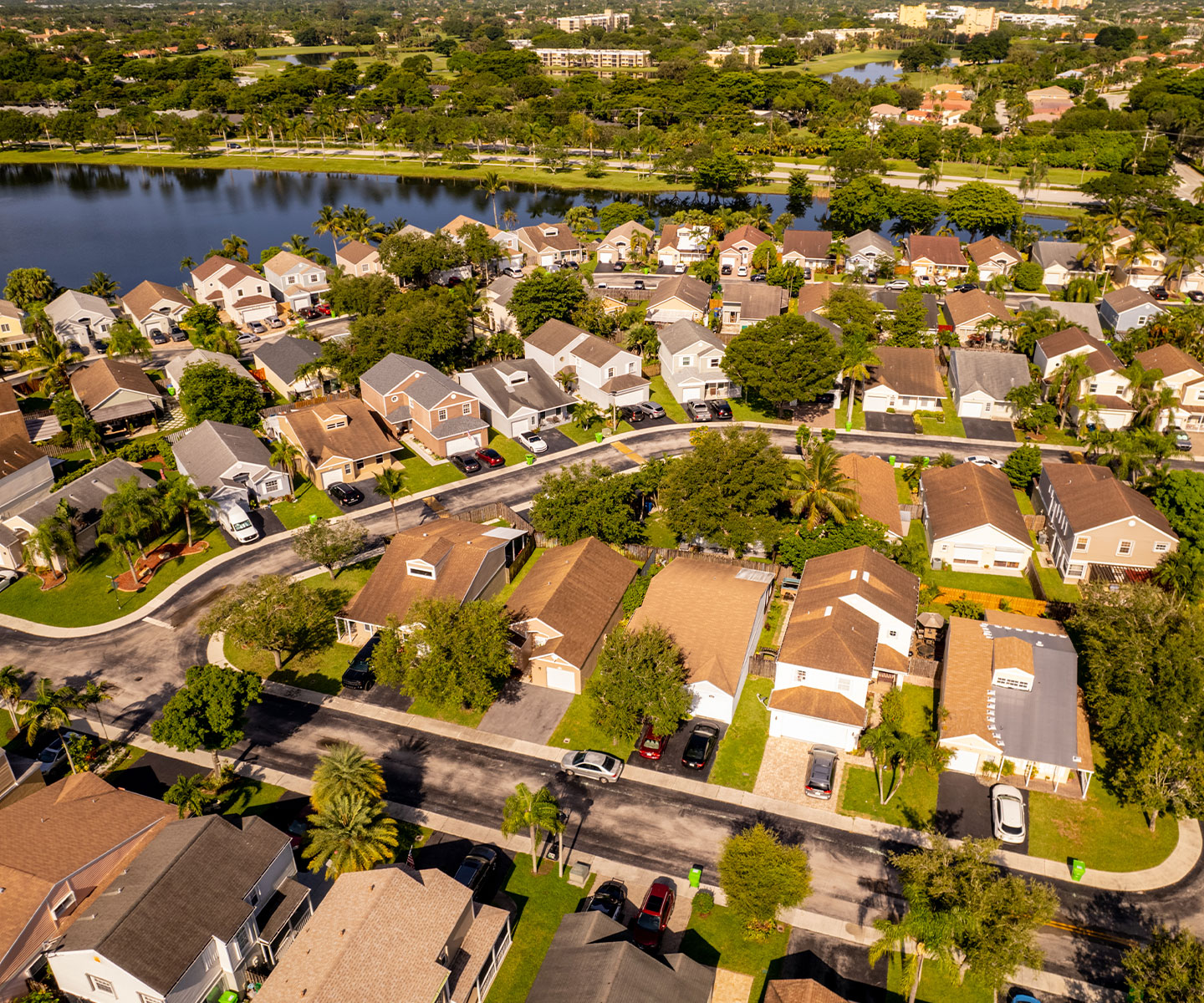 Professional HOA landscaping in Deerfield Beach with maintained grounds and entry monuments
